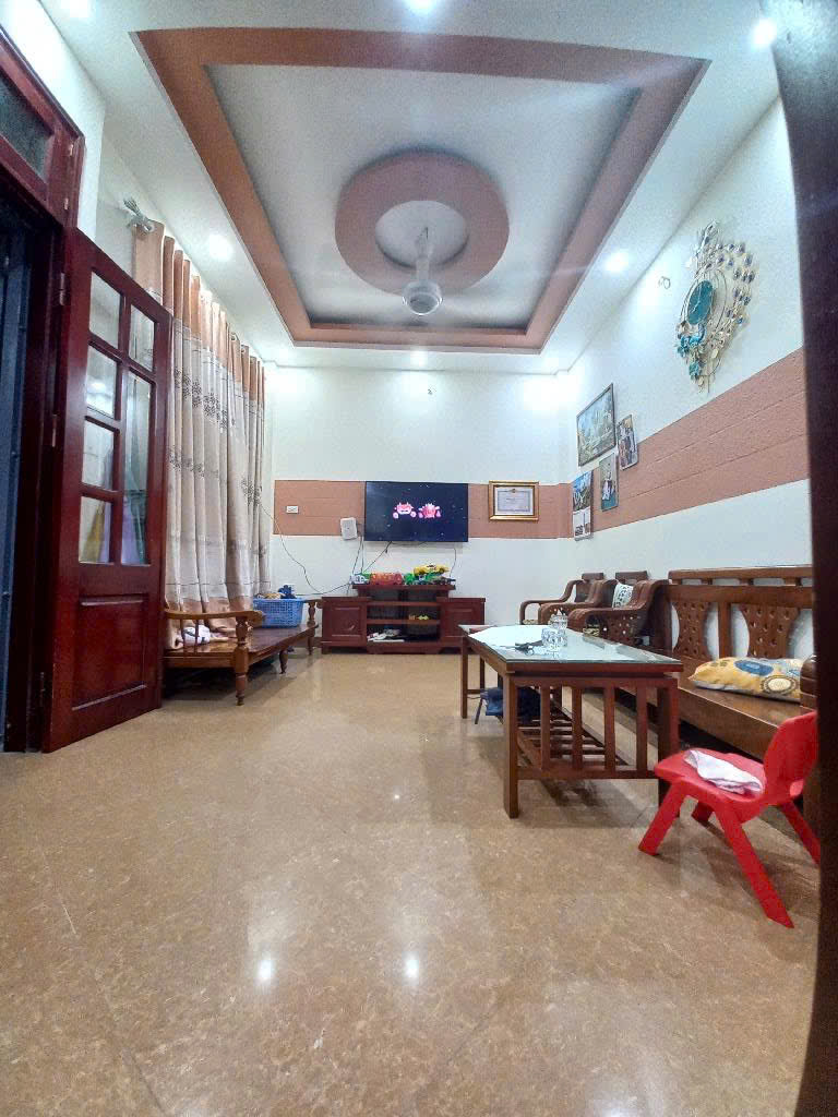 BÁN NHÀ TRƯỜNG CHINH DIỆN TÍCH 45M2, NHÀ 4 TẦNG, MT4.5M2, 7.9 Tỷ